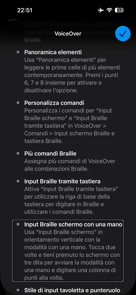 Screenshot che mostra la sezione novità di VoiceOver nell'app Impostazioni di iPhone. Immagine 2 di 3